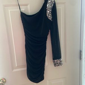 Womens stunning black one sided formal dress !